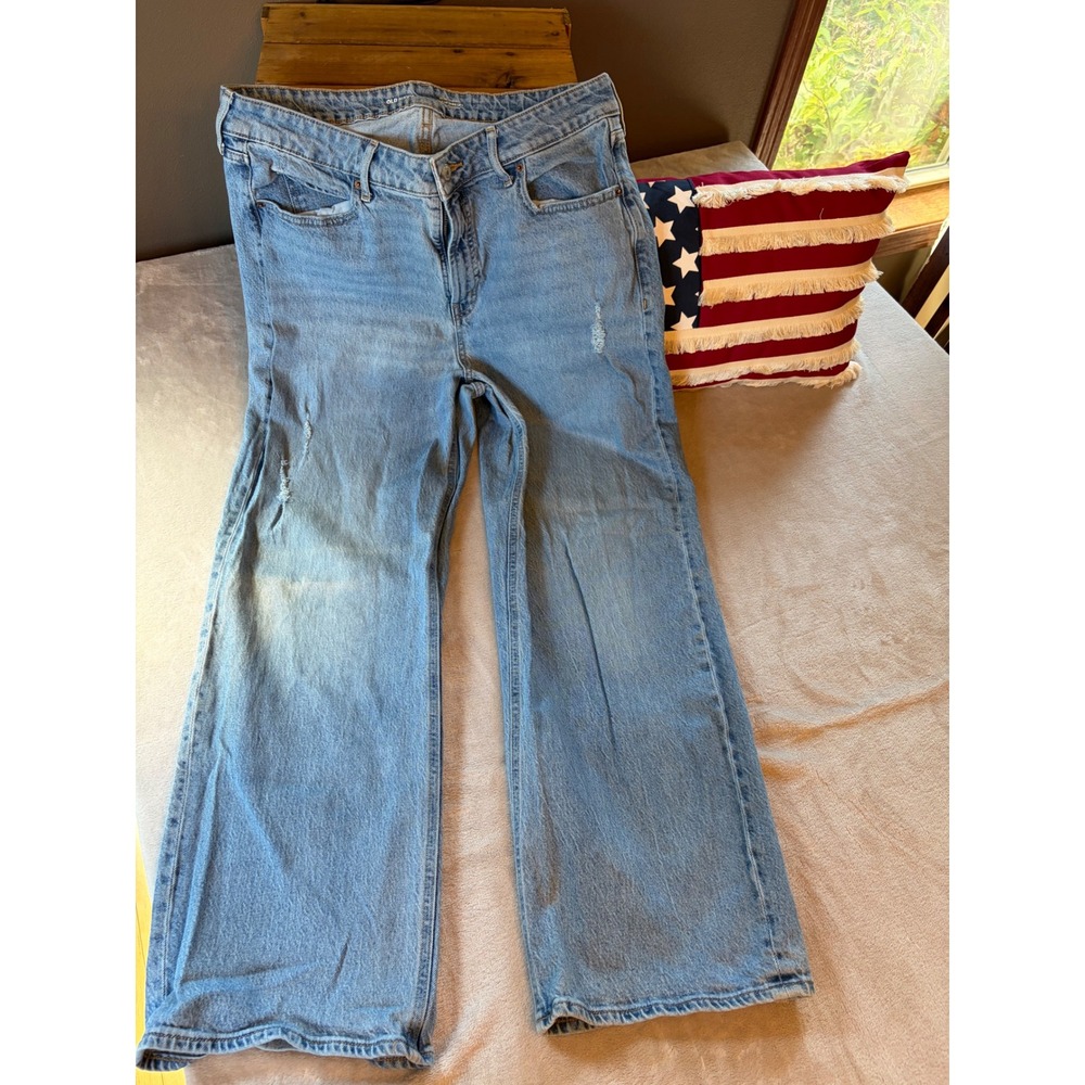 Old Navy Sky-Hi Wide Leg Jeans Extra High Rise Light Wash Distressed Size 14